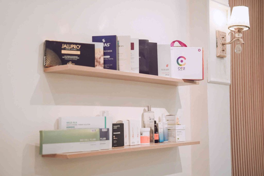 Peel da vi tảo retinol có tốt không