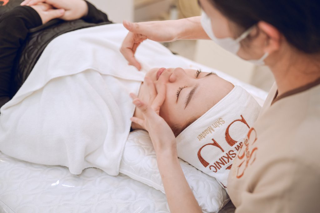 Chăm Sóc Da Aqua Là Gì