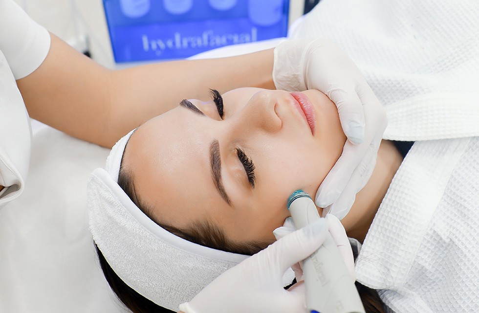 So Sánh Aqua Peel và Peel Hóa Học